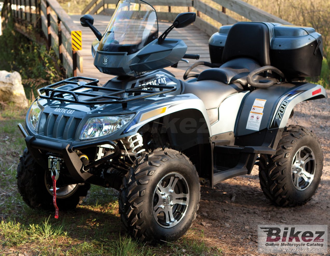 Big Arctic Cat trv 700i cruiser picture and wallpaper from Bikez.com